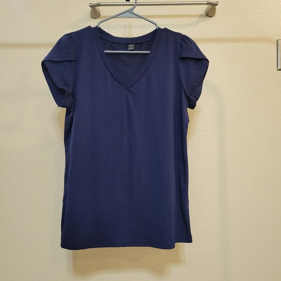 SHEIN LUNE Navy Blue Petal Sleeve V Neck Tee medium Summer Spring Fall Casual - Picture 1 of 4
